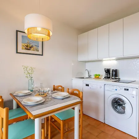 Apartamento Les Coteaux De La Nartelle-22 By Interhome